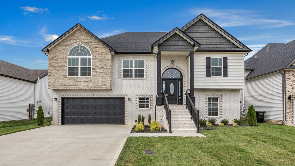 1194 Gardenia Lane