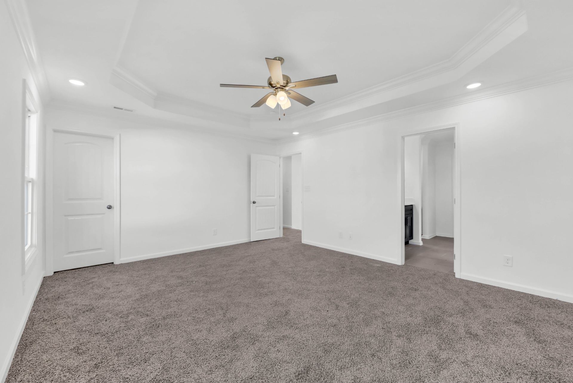 Winston | 4 Bedroom with Formal Dining