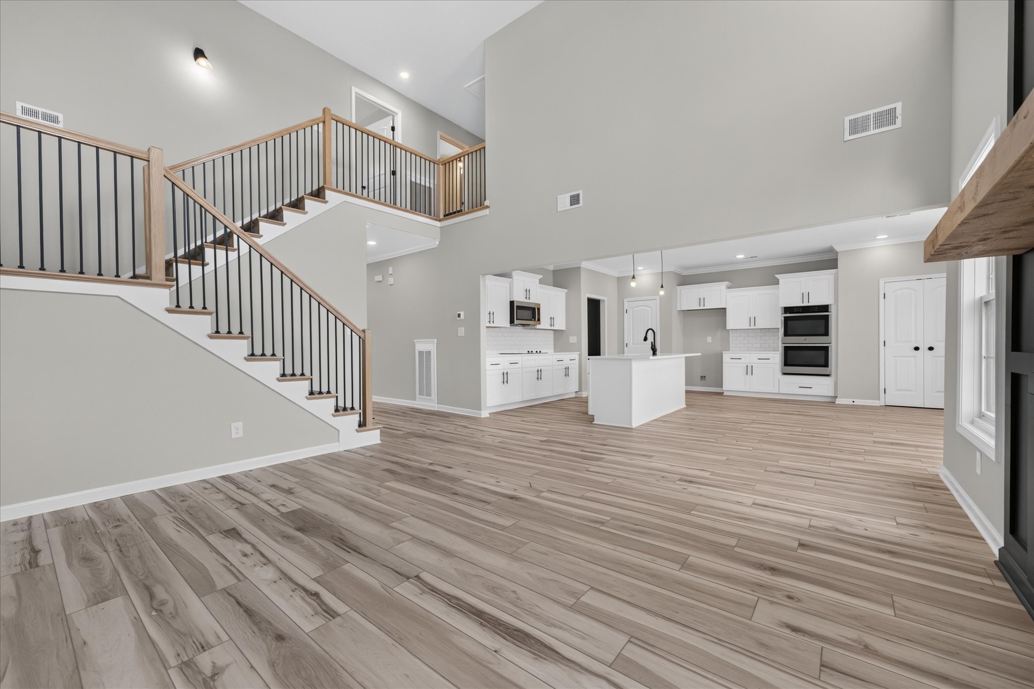 Brentwood | 2-Story Great Room